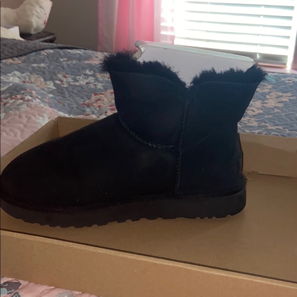 Women’s Bailey Button Ugg Boots